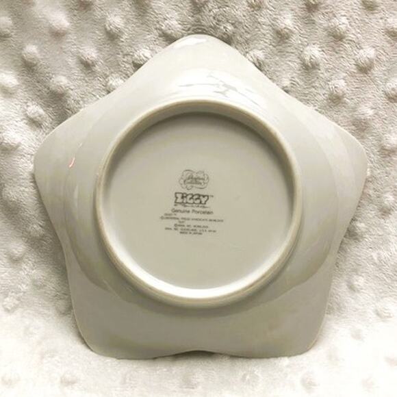 Vintage Ziggy (Tom Wilson) Christmas, 7" Star Shaped Porcelain Plate (1981) - Picture 2 of 6